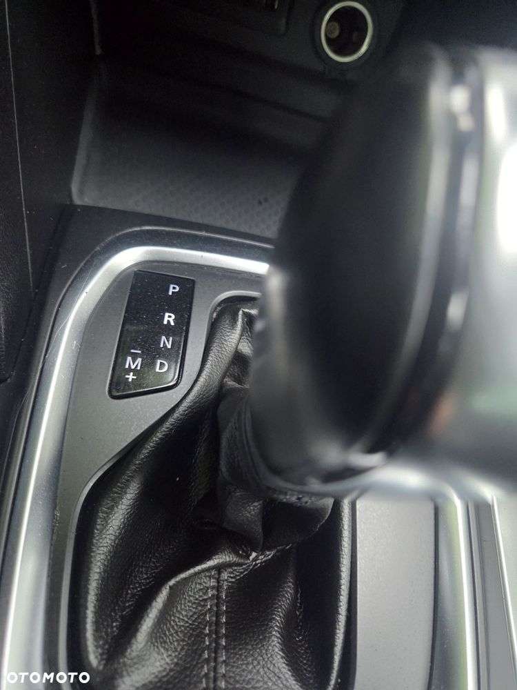 Renault Megane ENERGY TCe 130 EDC BOSE EDITION - 30