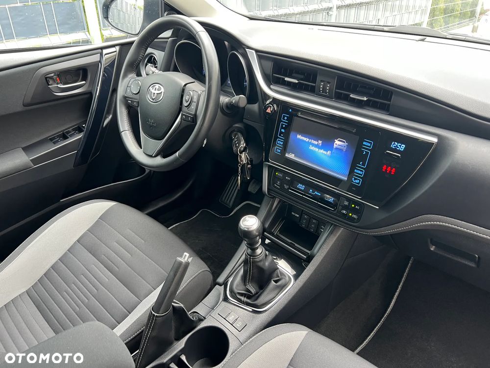 Toyota Auris 1.2 Turbo Edition S+ - 35