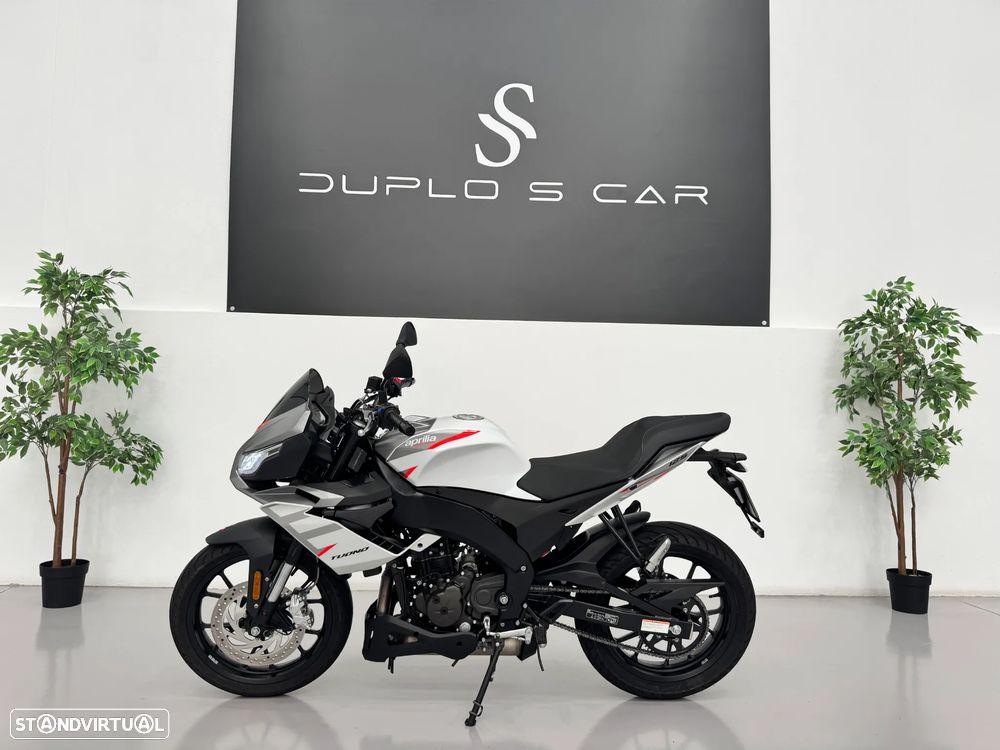 Aprilia Tuono 125 - 2