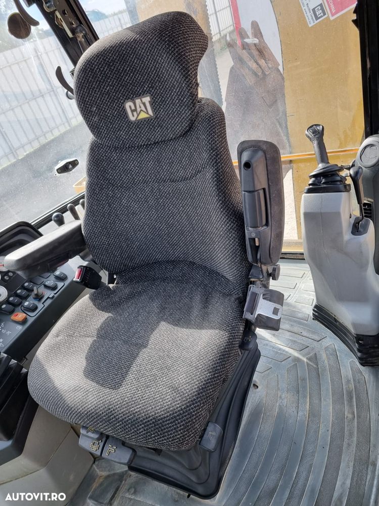 Caterpillar 432E - 11