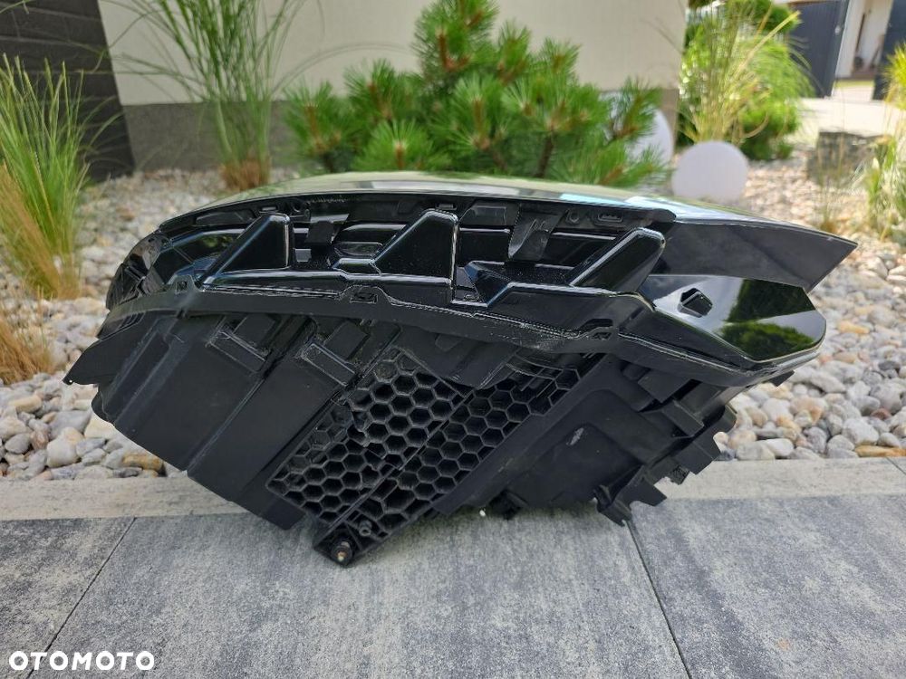 VW PASSAT B8 3G1 LIFT R Lampa prawa Full Led Matrix IQ 3G1941082Q Czarna - 8