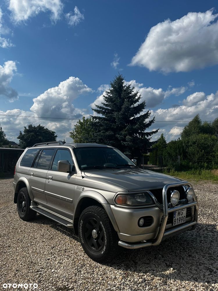 Mitsubishi Montero 3.5 XLS - 4