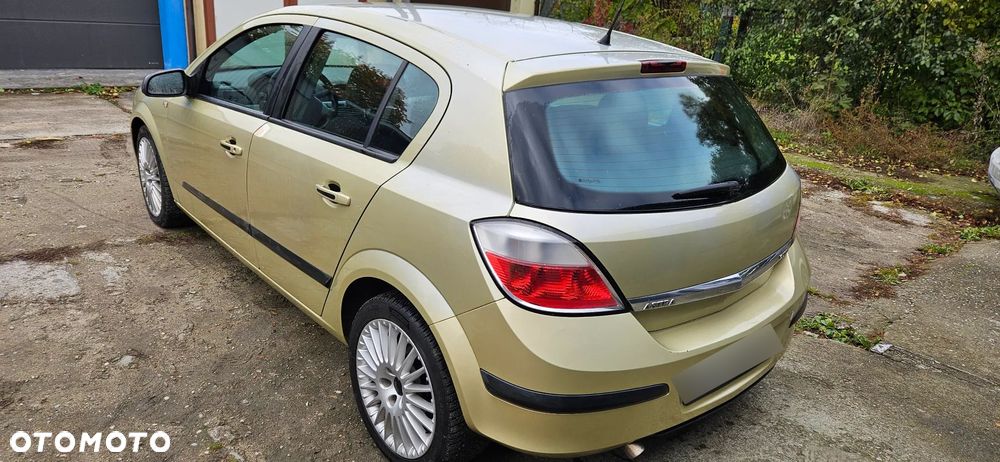 Opel Astra III 2.0 T Sport - 3