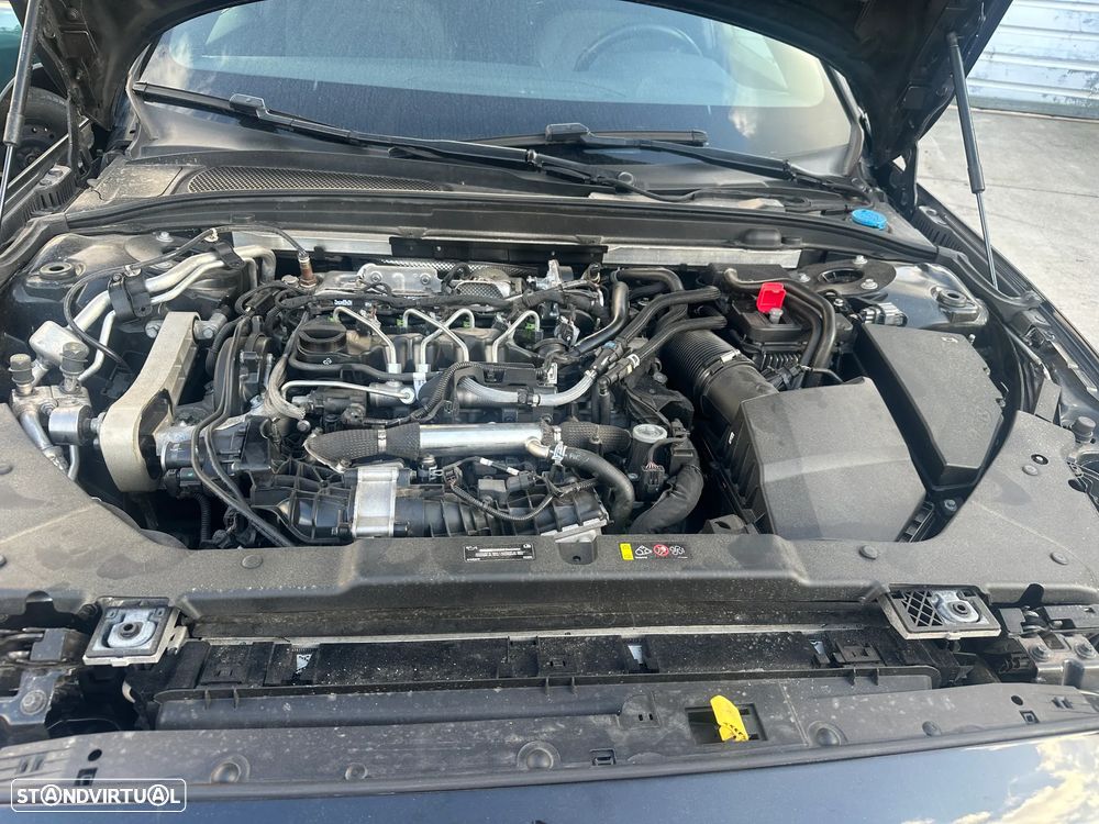 VOLVO V60 2.0D MILD HYBRID B8 197CV MOTOR D420T8 DE 2021 EM CENTRO DE ABATE - 8