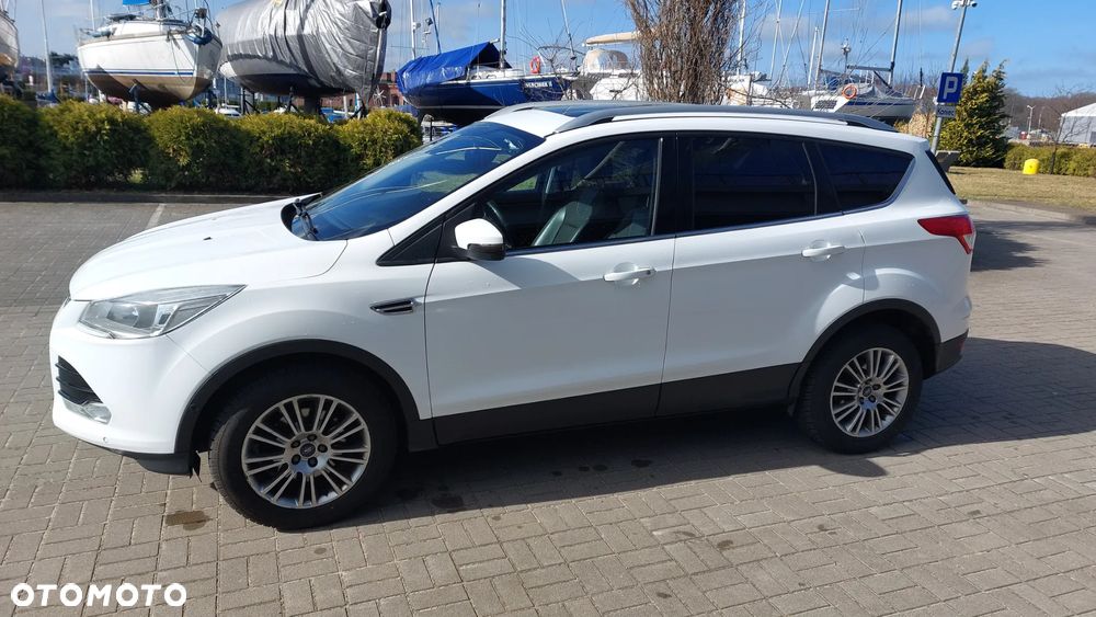 Ford Kuga 1.6 EcoBoost 2x4 Titanium - 11