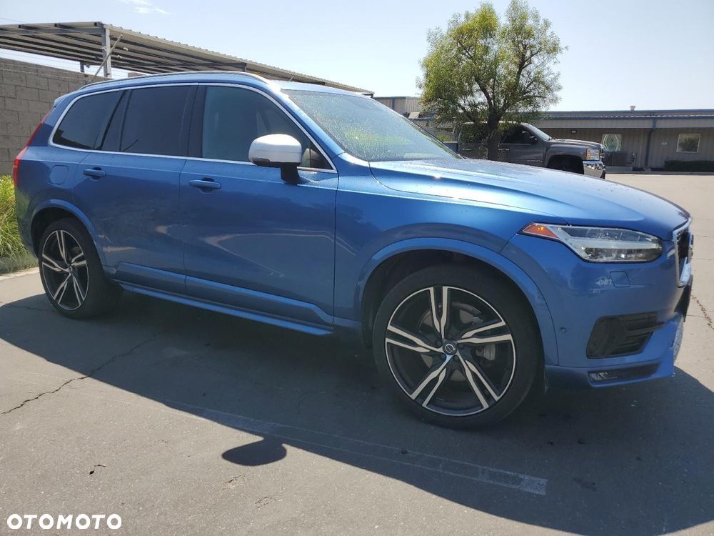 Volvo XC 90 - 2