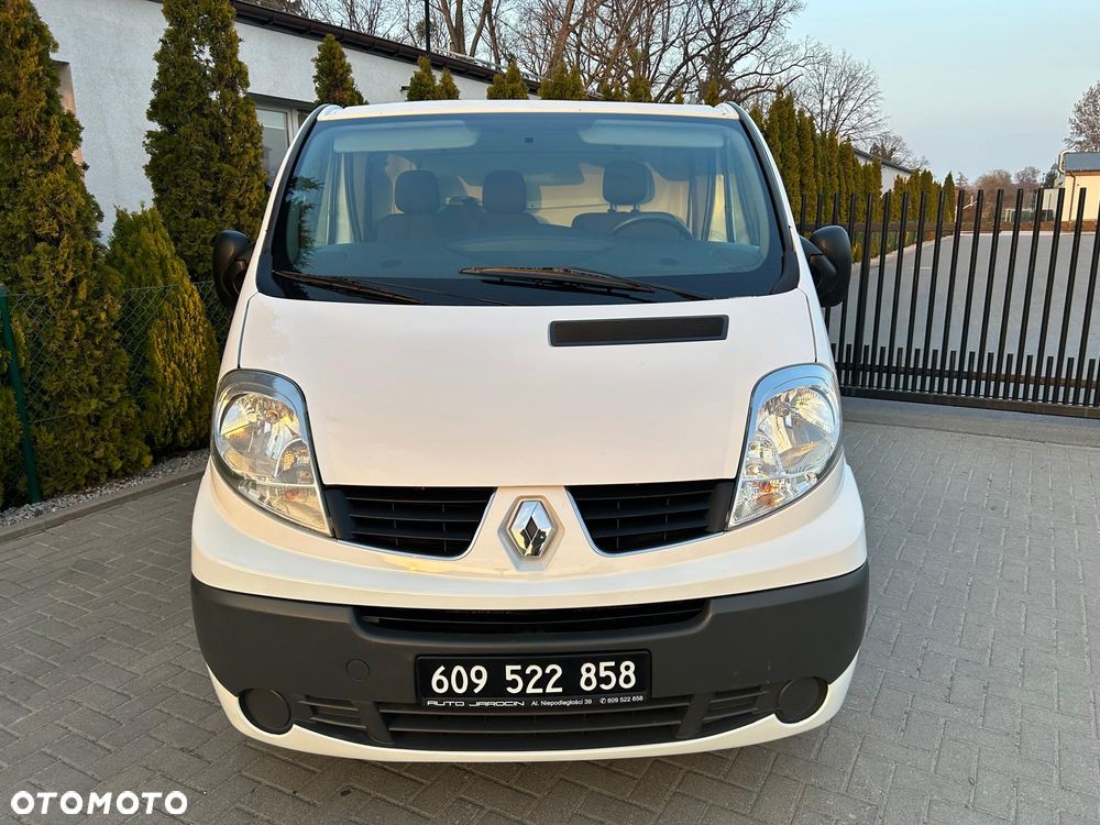 Renault Trafic - 12