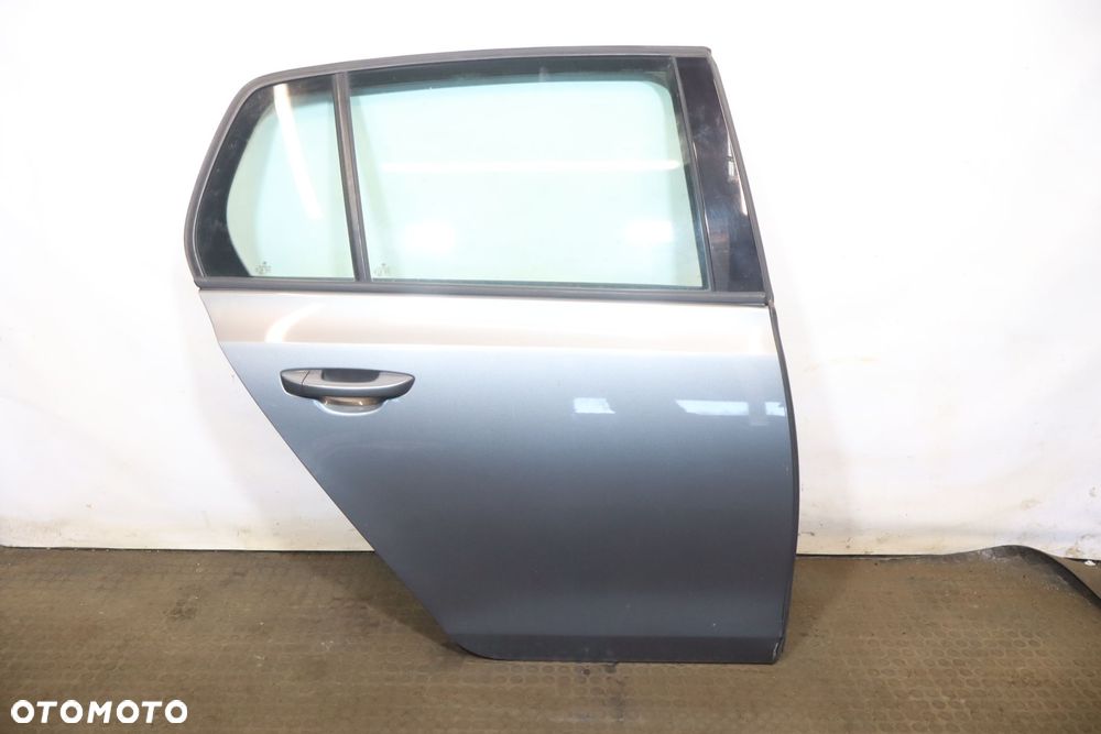 DRZWI PRAWY TYŁ VOLKSWAGEN GOLF VI LA7T - 1