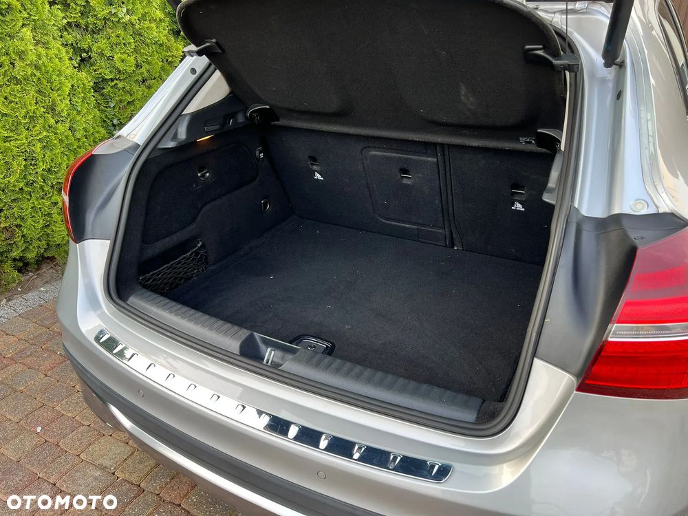 Mercedes-Benz GLA 200 d 7G-DCT Style - 16