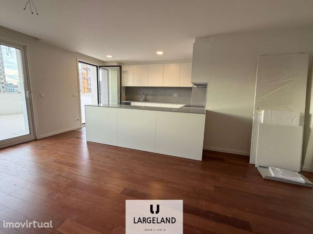 Apartamento T2 à venda Avenida Lourenço Peixinho com terraço - Grande imagem: 3/15