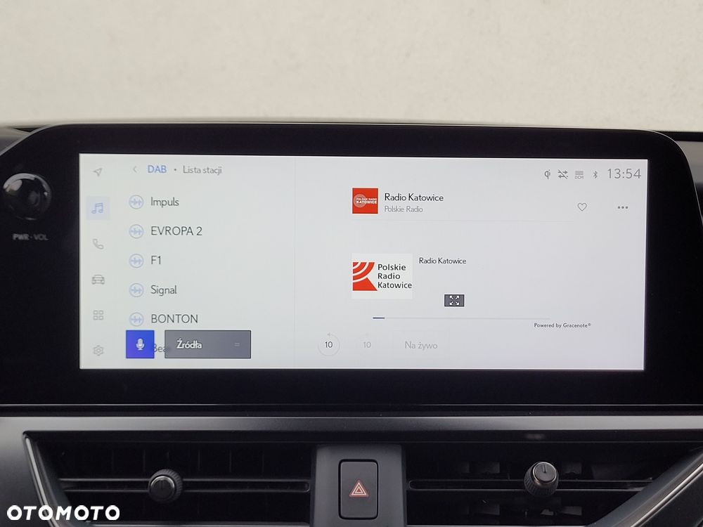 Lexus UX 300h F Sport Design - 26