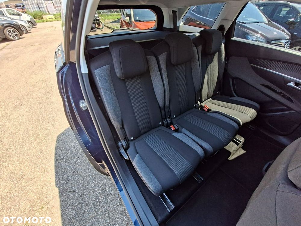 Peugeot 5008 1.5 BlueHDi Allure S&S - 24