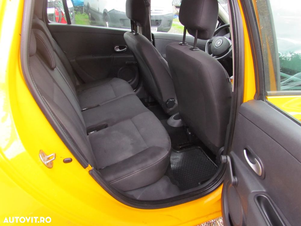 Renault Clio III 1.5 dCi Dynamique - 9