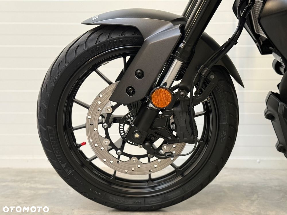 Yamaha MT - 24