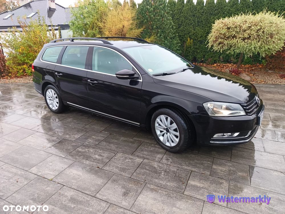 Volkswagen Passat 1.6 TDI DPF BlueMot Comfortline - 2