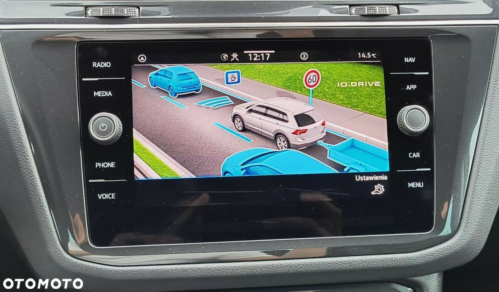 Volkswagen Tiguan - 19