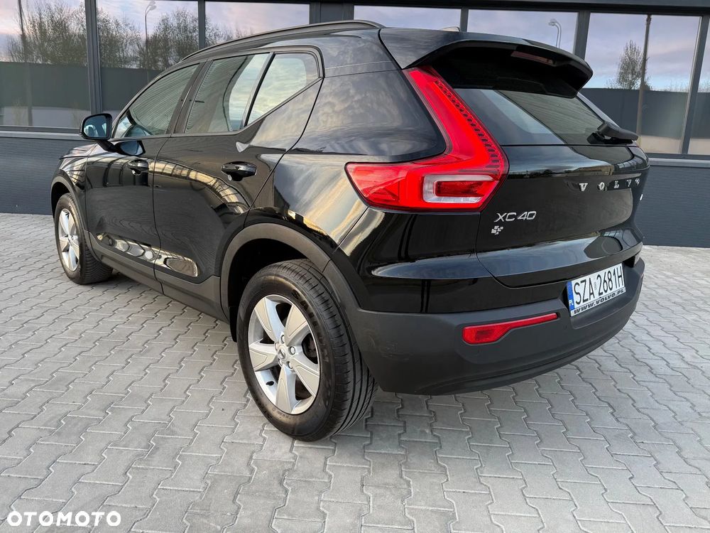 Volvo XC 40 T2 Momentum Core - 10