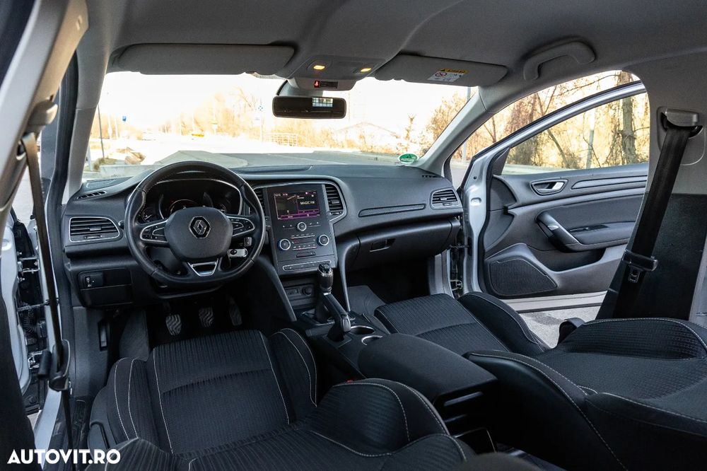 Renault Megane Blue dCi 116 Intens - 12