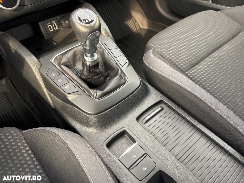 Ford Focus 1.0 EcoBoost Connected - 26