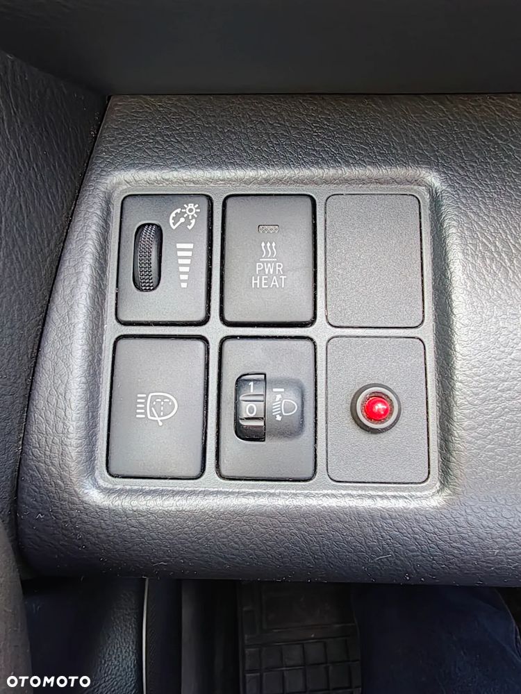 Toyota RAV4 2.2 D-4D Premium - 15