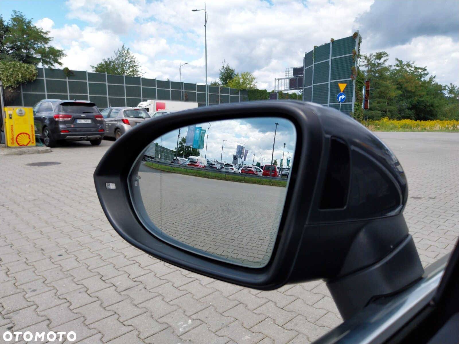 Volkswagen Passat 2.0 TDI Elegance DSG - 18