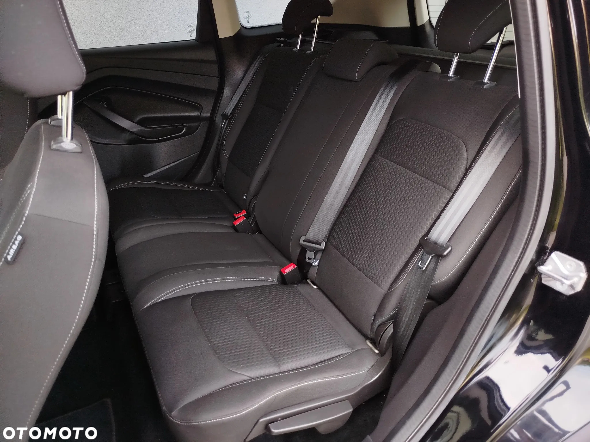 Ford Kuga 1.5 EcoBoost 2x4 Business Edition - 23