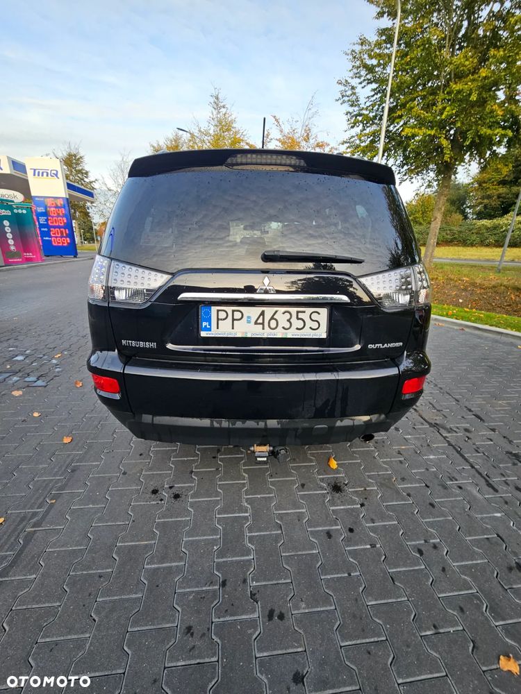 Mitsubishi Outlander 2.0 Intense + NAVI 2WD EU5 - 11