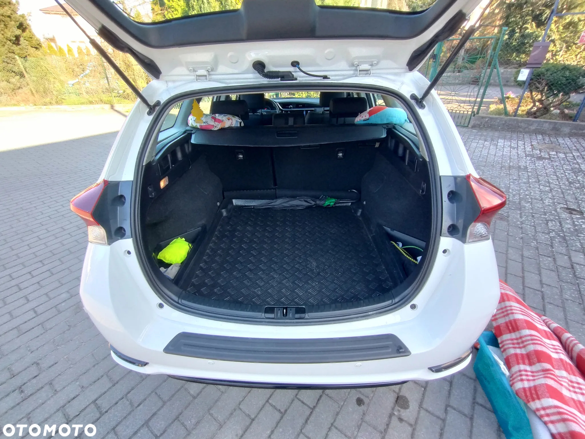 Toyota Auris 1.33 Dual-VVT-i - 9