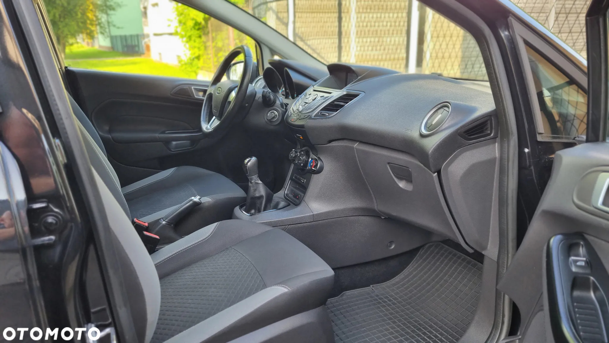 Ford Fiesta 1.25 Celebration - 15