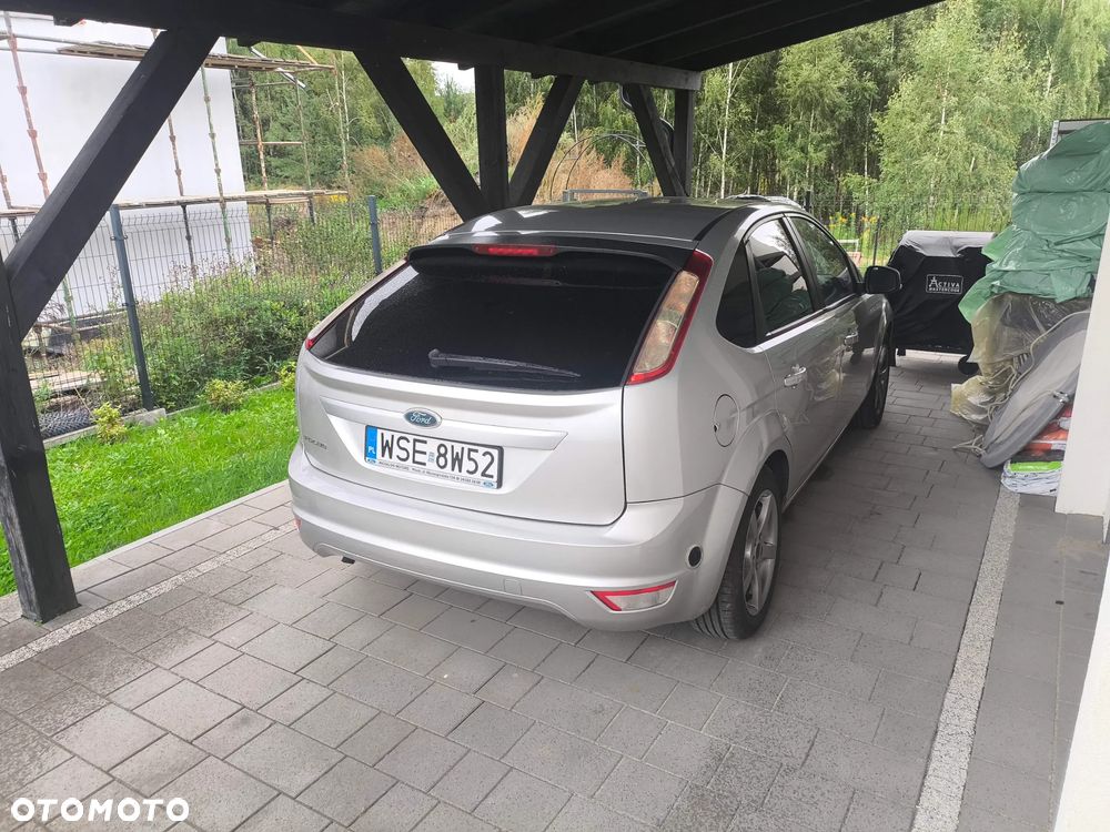 Ford Focus 1.6 Ambiente - 5