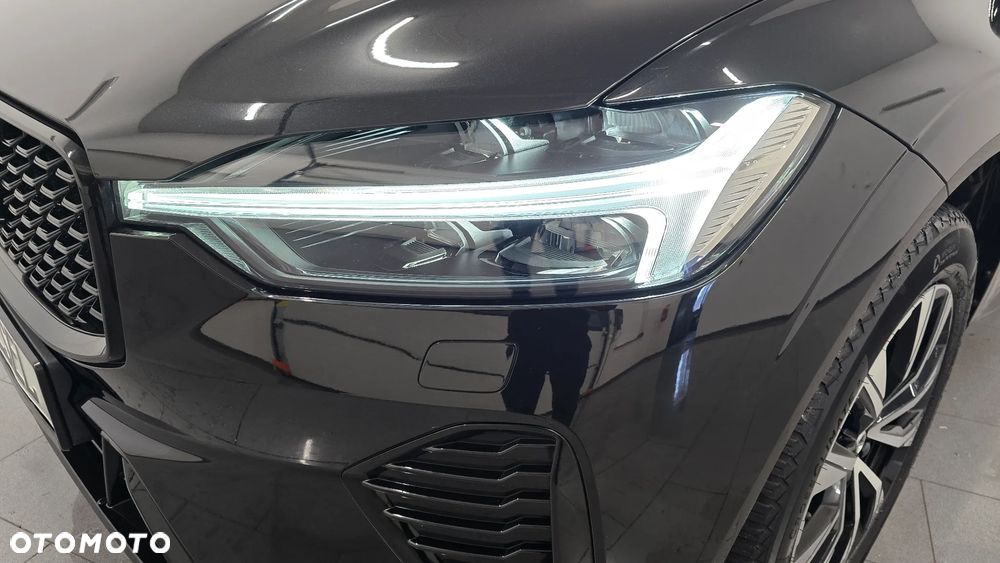 Volvo XC 60 B4 D Plus Dark - 10