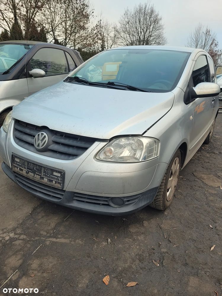Części- Volkswagen fox  Pojemność: 1198  Moc: 40kW  Rok. 2010  Benzyna - 2