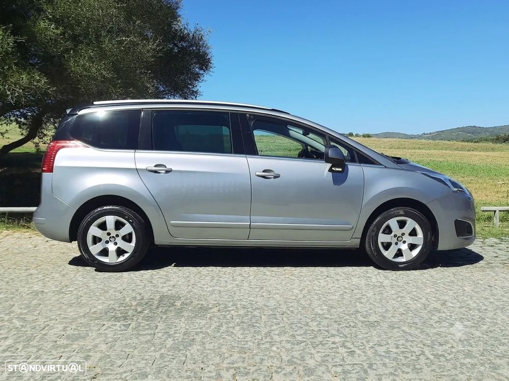Peugeot 5008 1.6 BlueHDi Allure - 31