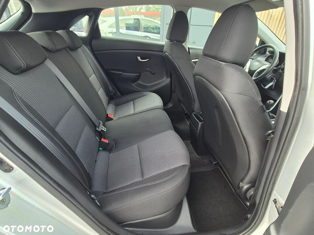 Hyundai i30 1.4 Comfort - 31
