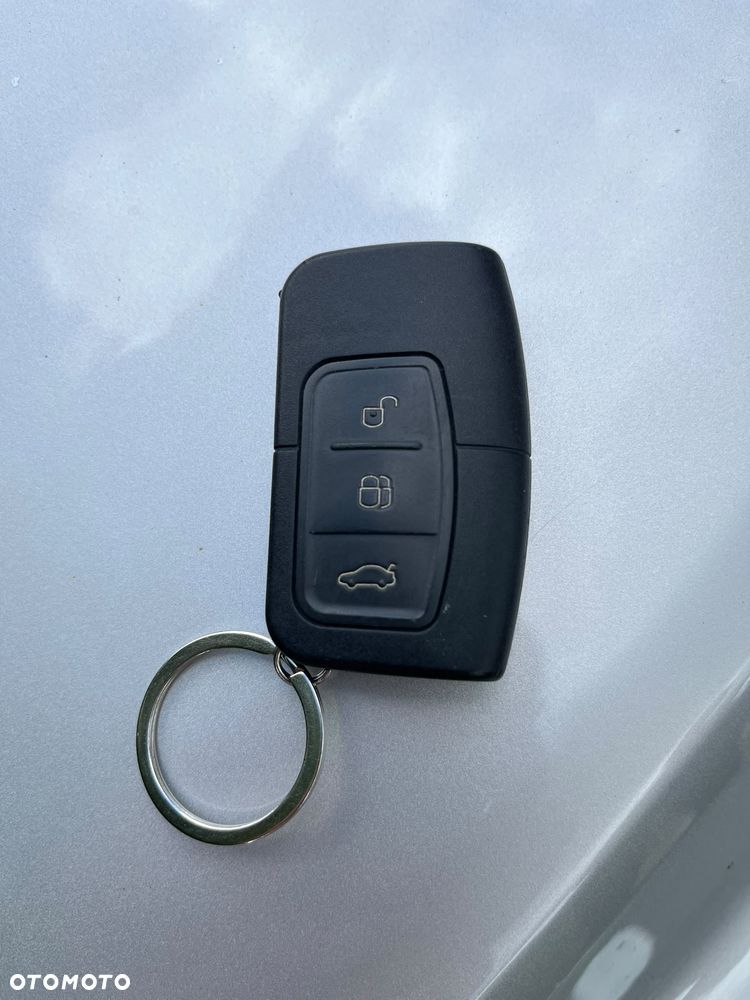 Ford Focus 1.6 16V Titanium - 27