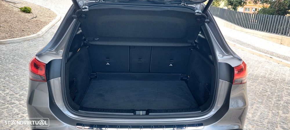 Mercedes-Benz GLA 180 d 8G-DCT - 12