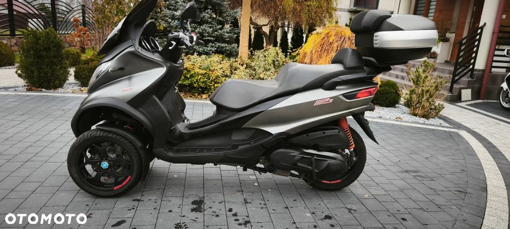 Piaggio MP-3 - 2