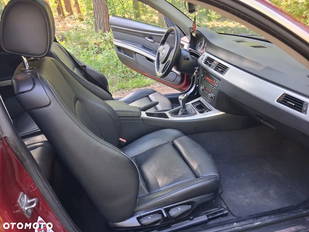 BMW Seria 3 320d DPF Edition Fleet Sport - 18