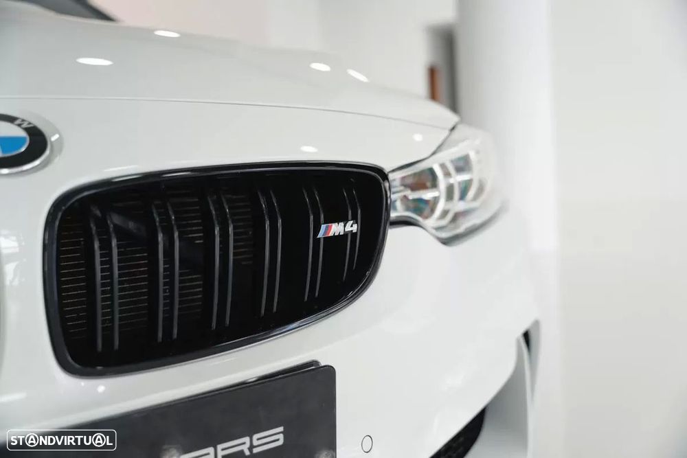 BMW M4 - 4