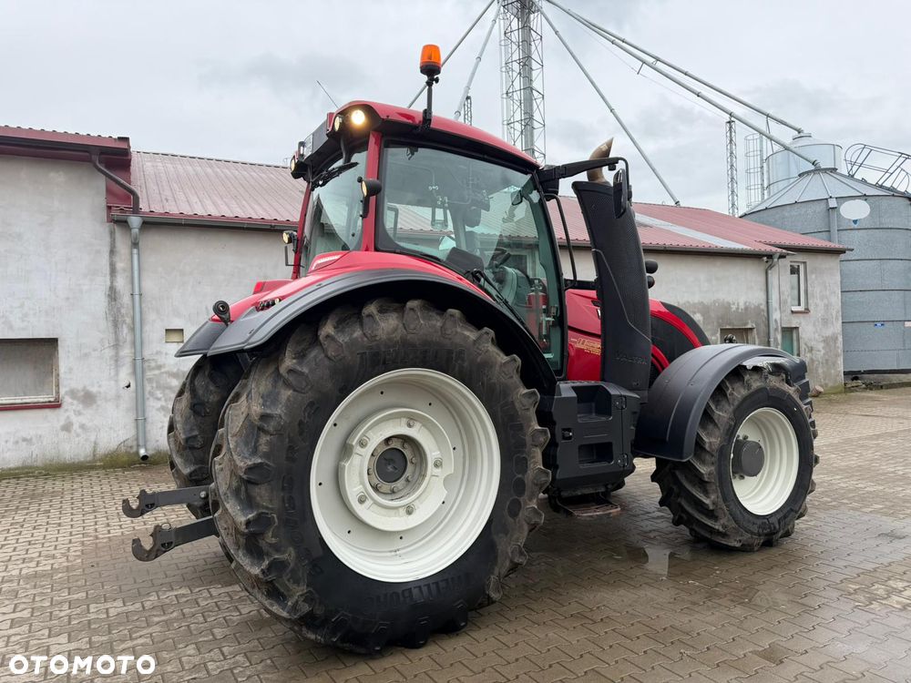 Valtra T174 versu - 2