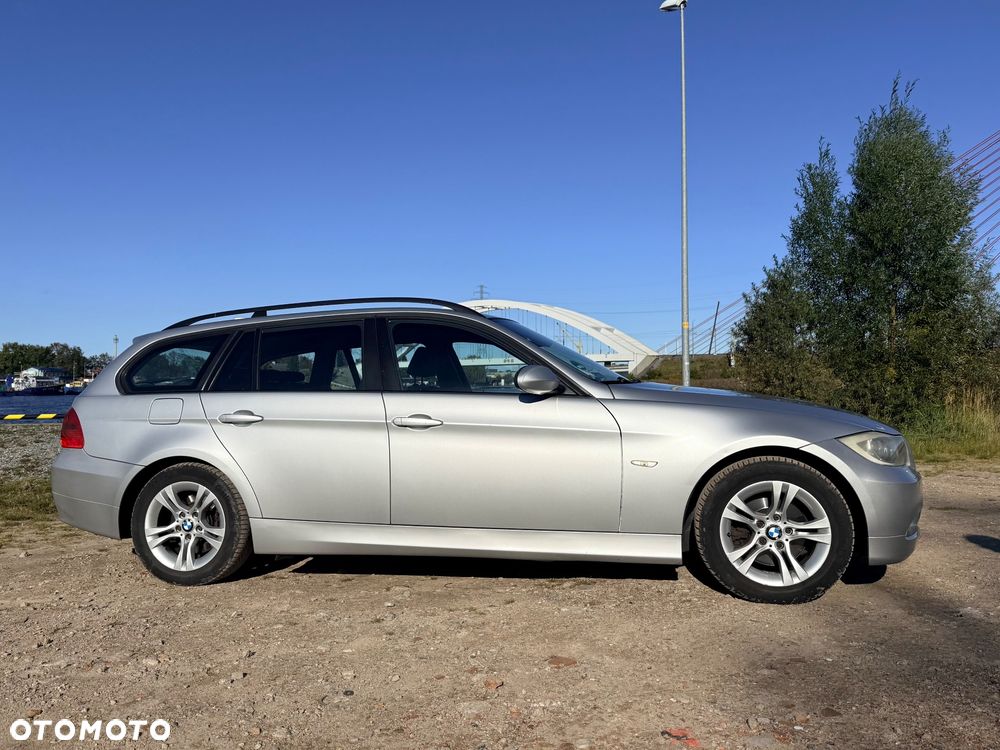 BMW Seria 3 320d - 4