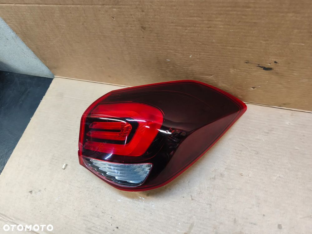 LAMPA TYŁ TYLNA PRAWA HYUNDAI I20 II LIFT - 2