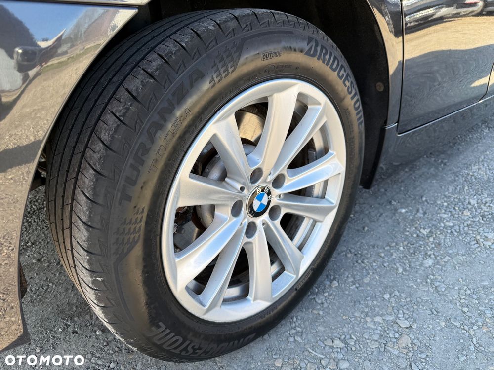 BMW Seria 5 518d - 10