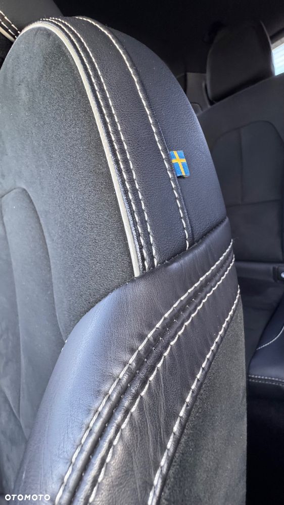 Volvo XC 40 T5 AWD Momentum - 9