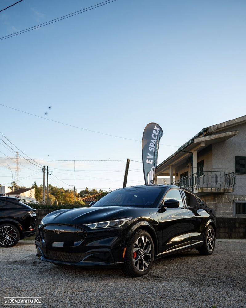 Ford Mustang Mach-E AWD PREMIUM - 3