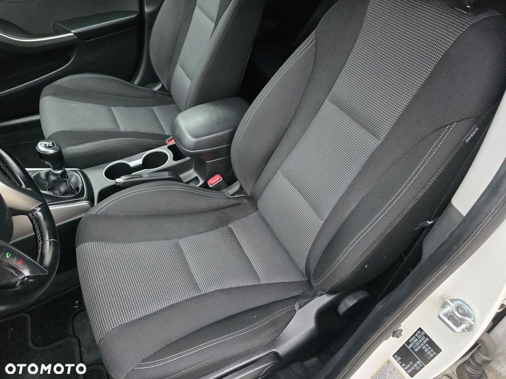 Hyundai i30 i30cw 1.6 CRDi Trend - 13