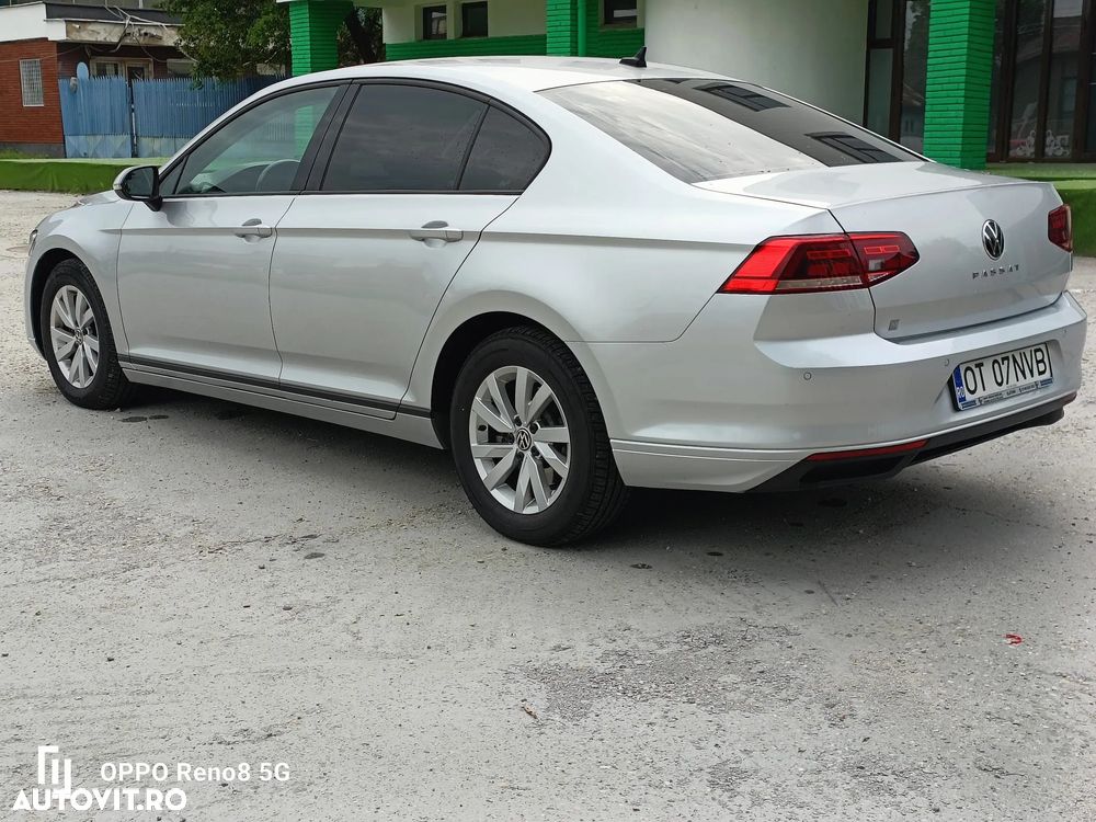 Volkswagen Passat 2.0 TDI SCR Elegance - 8