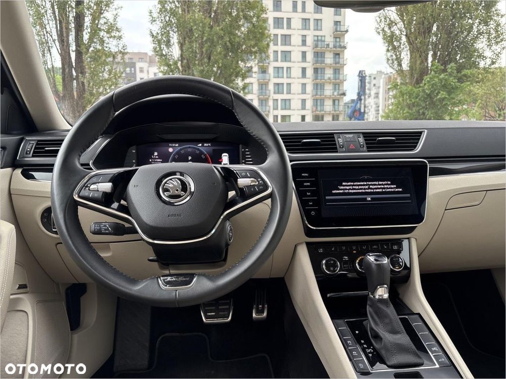 Skoda Superb 2.0 TSI L&K DSG - 12