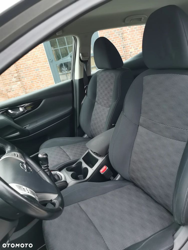 Nissan Qashqai 1.2 DIG-T Acenta EU6 - 18