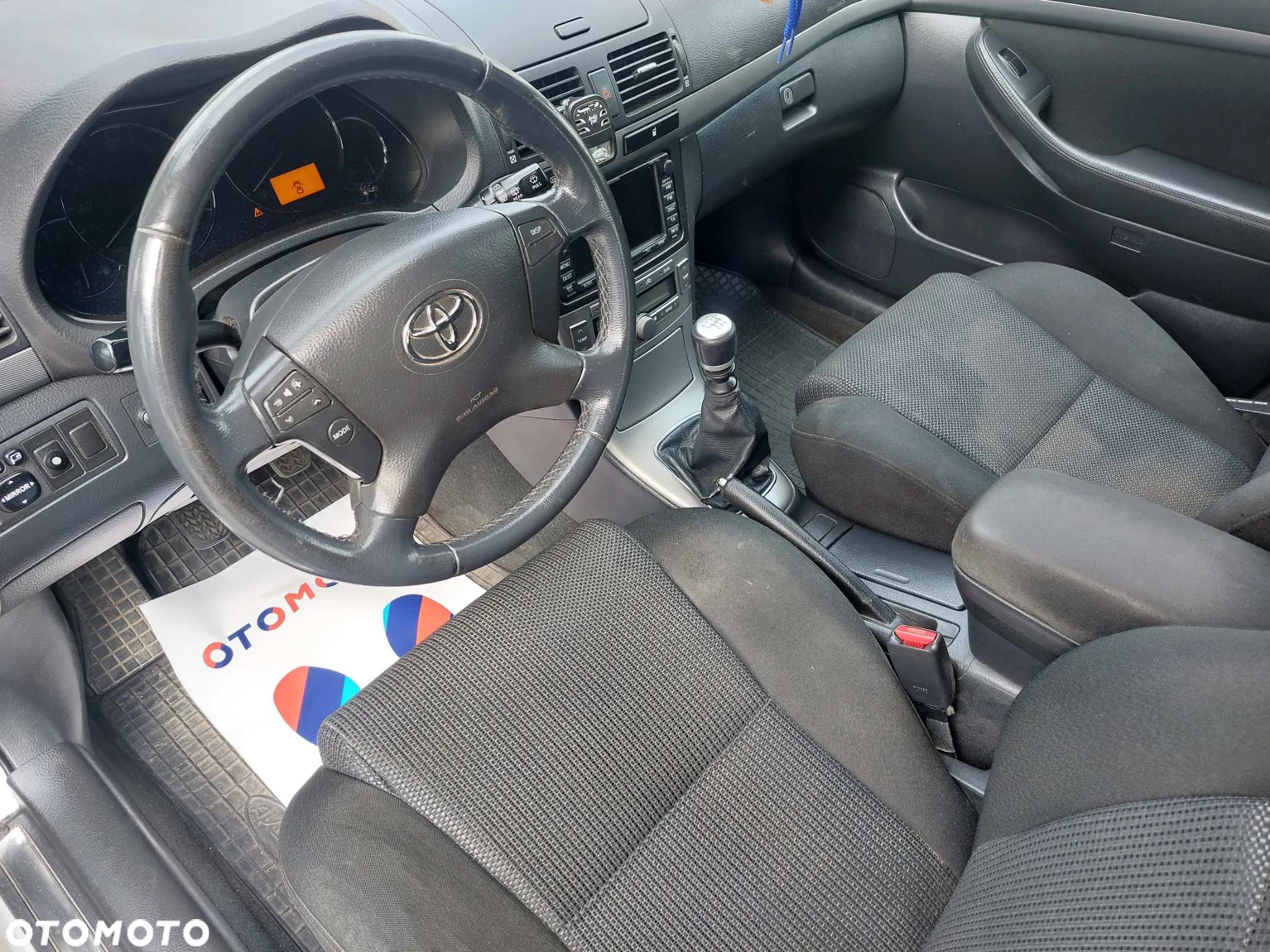 Toyota Avensis 2.2 D-4D Sol - 8